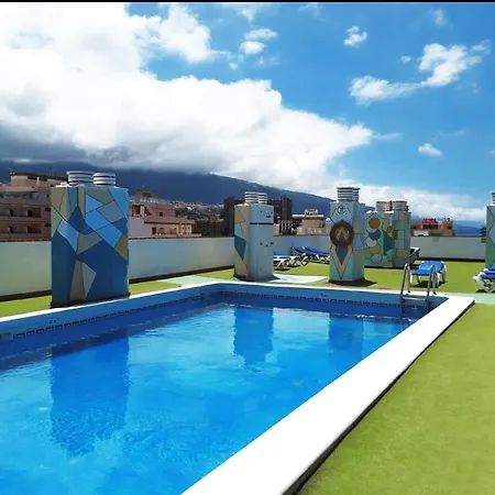 Atico Con Piscina En El Centro Puerto De La Cruz - Edificio Girasol Apartment